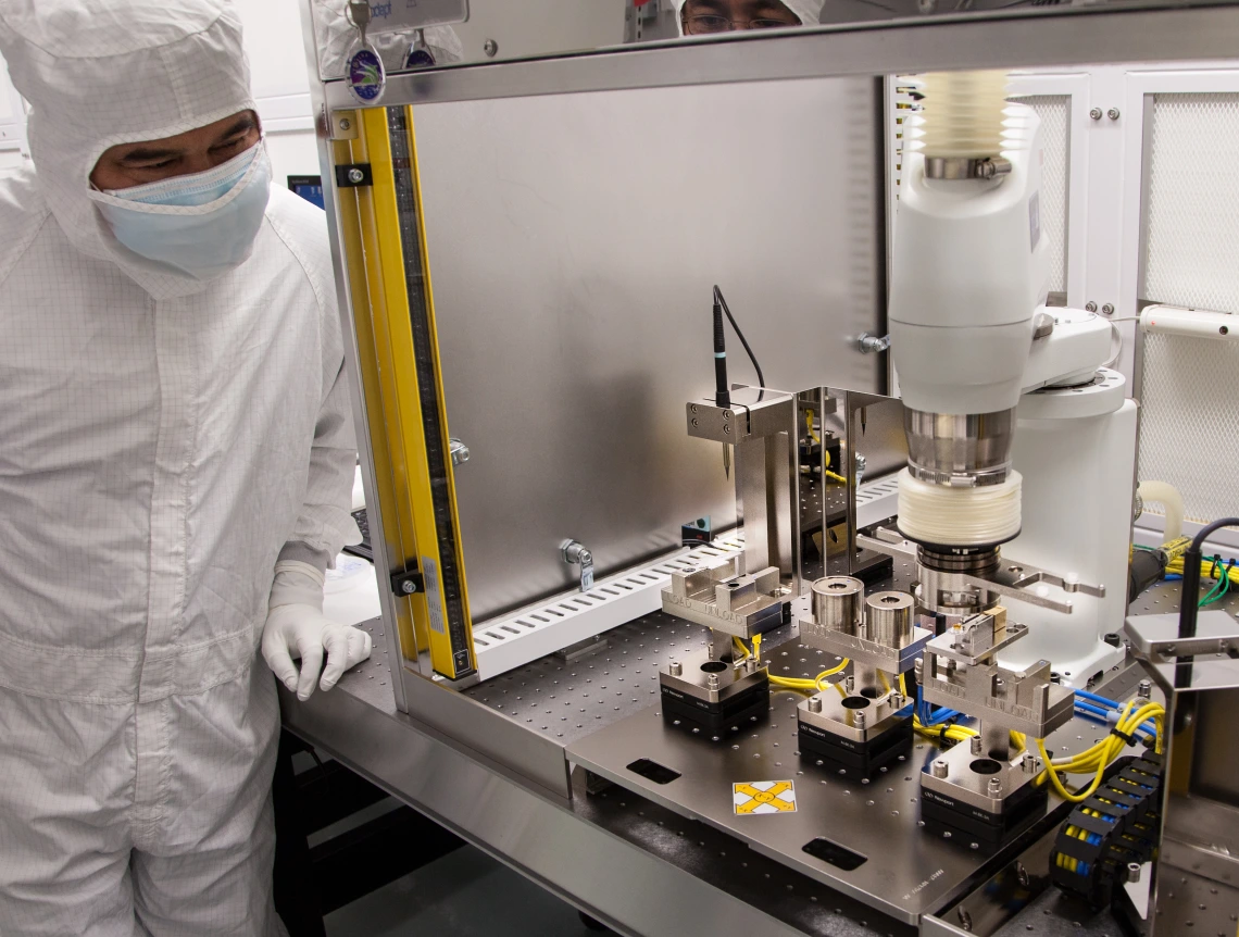 Robot Tenting Machine